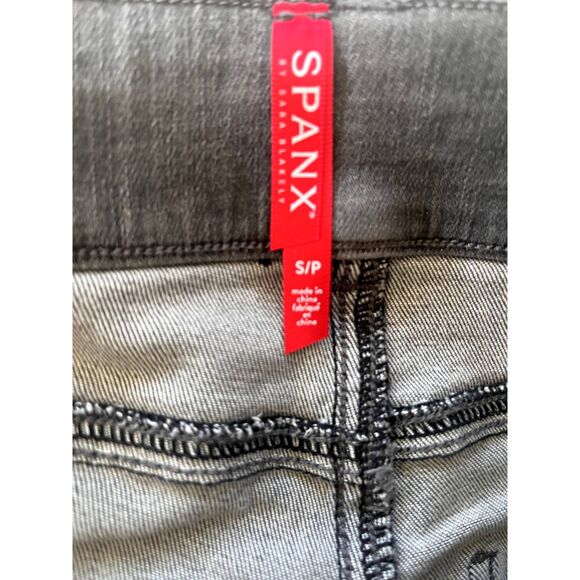 Spanx Womens Distressed Denim Skinny Pants Jeans Jeggings in Vintage Gray Small - Picture 8 of 10